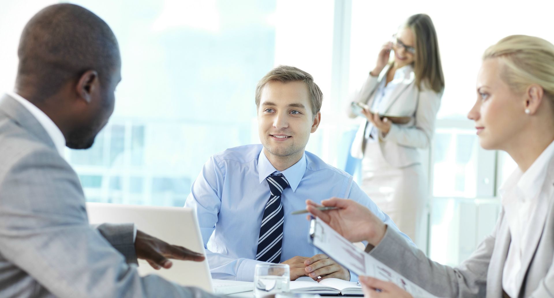 Como utilizar o leitor de texto online com voz natural gratuito 20